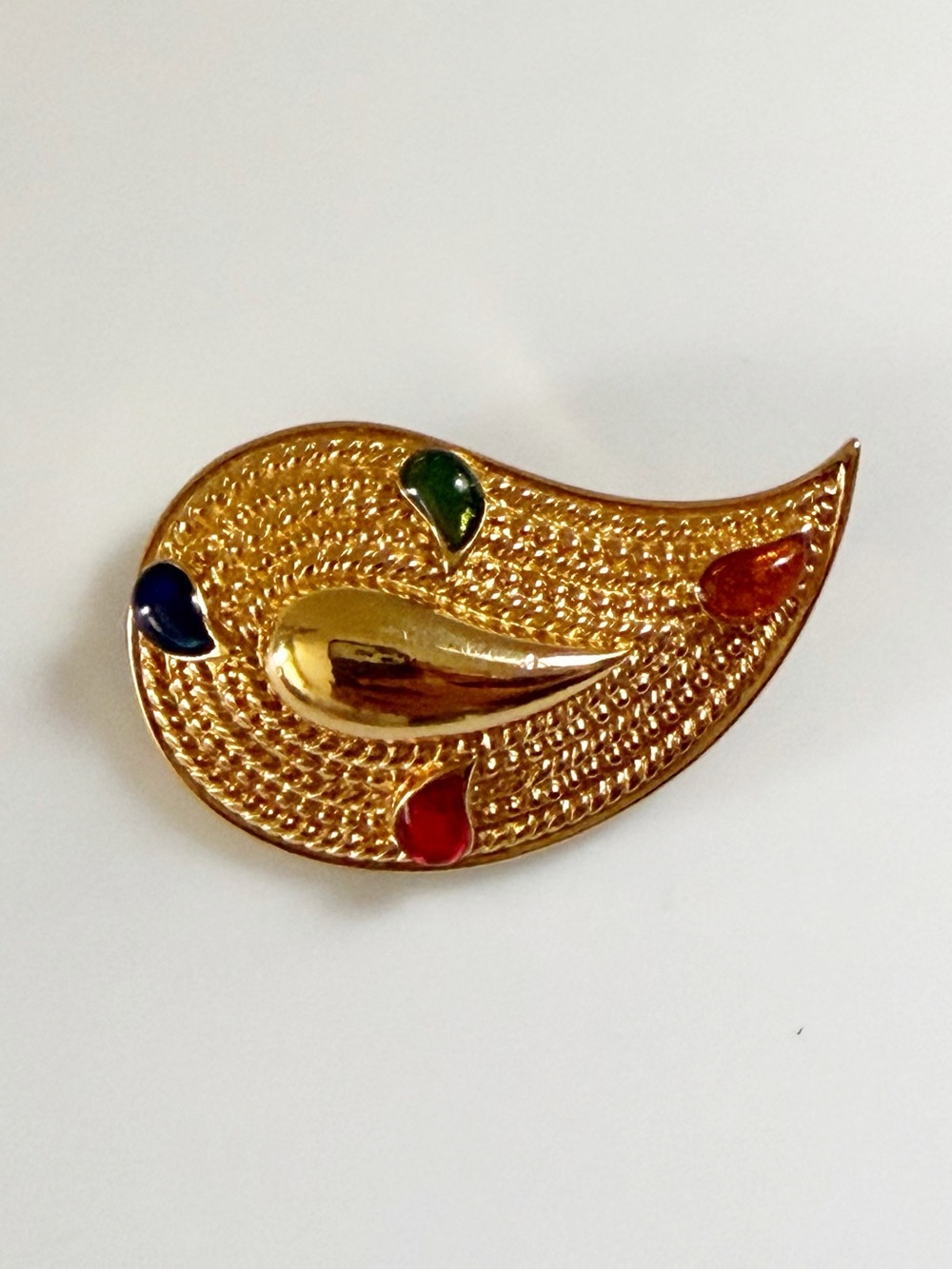 Vintage Avon Gold Tone Enamel Risen Multicolor Paisley Shape Brooch Pin